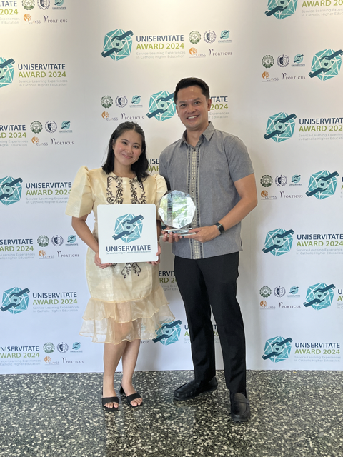 Courtesy of Universitate Awards