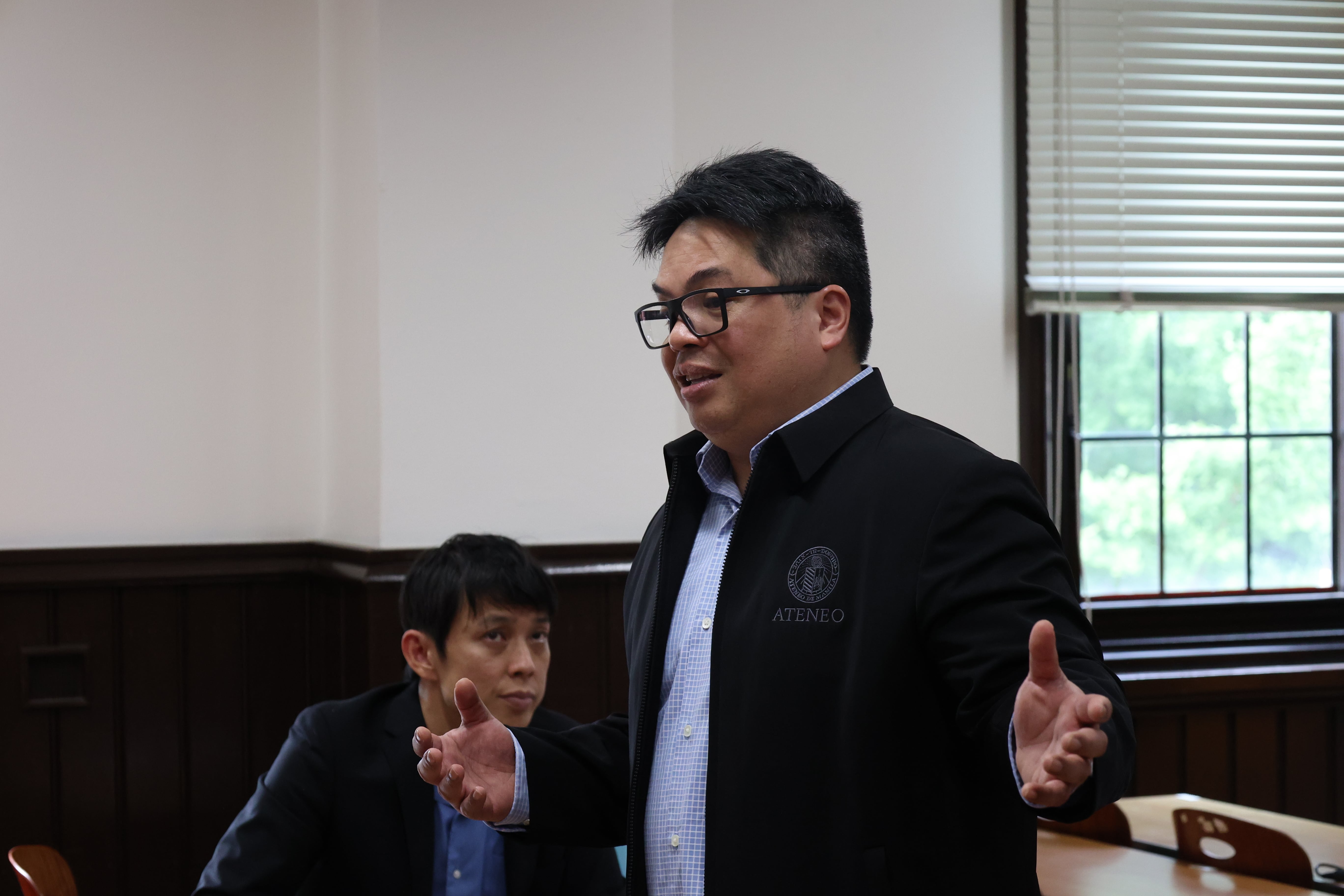 ASOG Senior Research Fellow Mike Yusingco Discusses Key Governance Issues in Japan and Engages University Students on Constitutional Reform