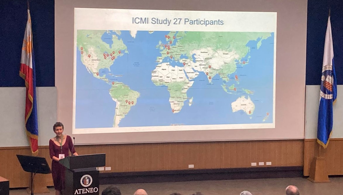 Kate le Roux with Map