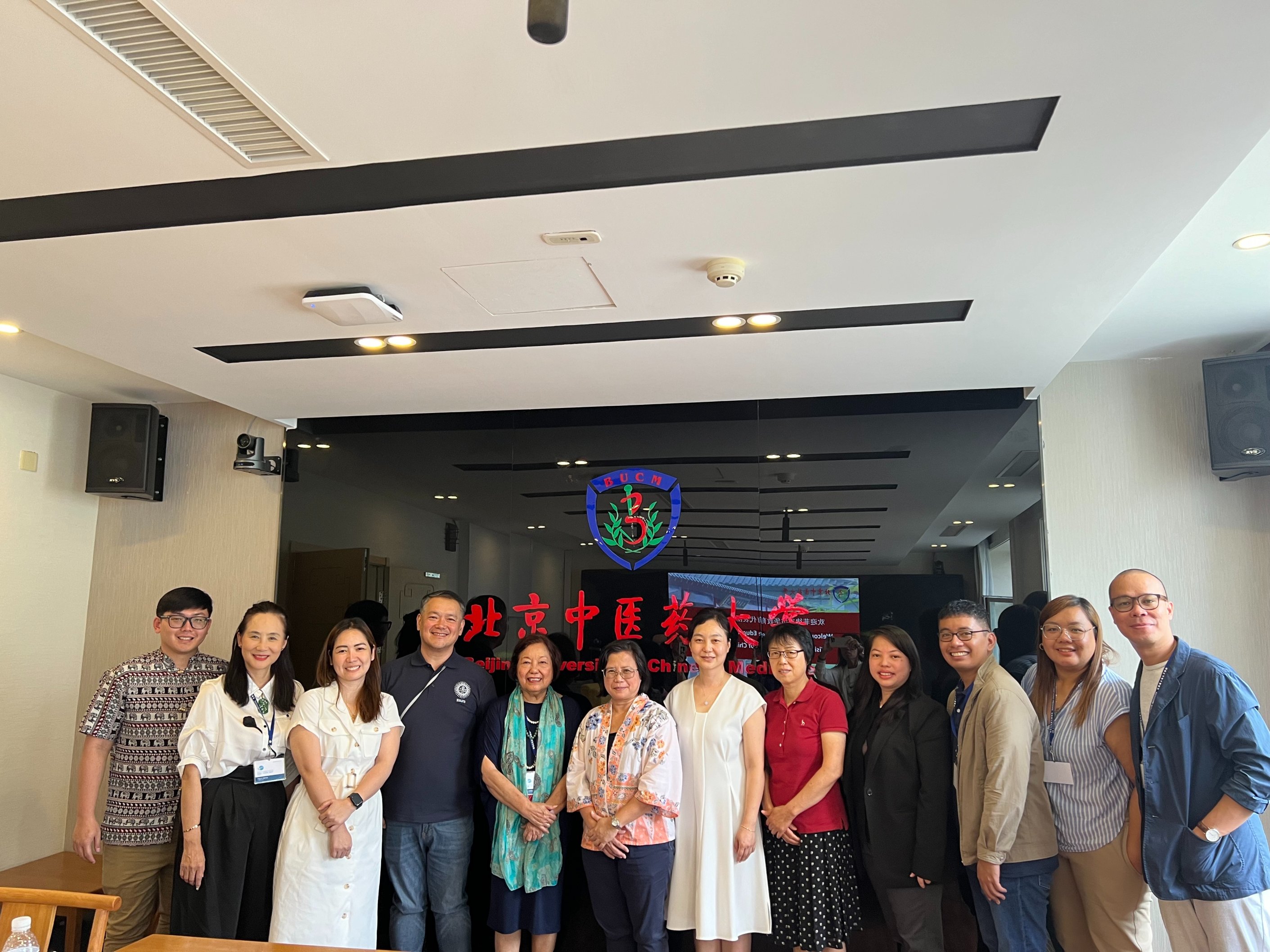 The delegation with Dr Wang Xueqian, Deputy Director of the Department of International Exchanges and Cooperation, Beijing University of Chinese Medicine.