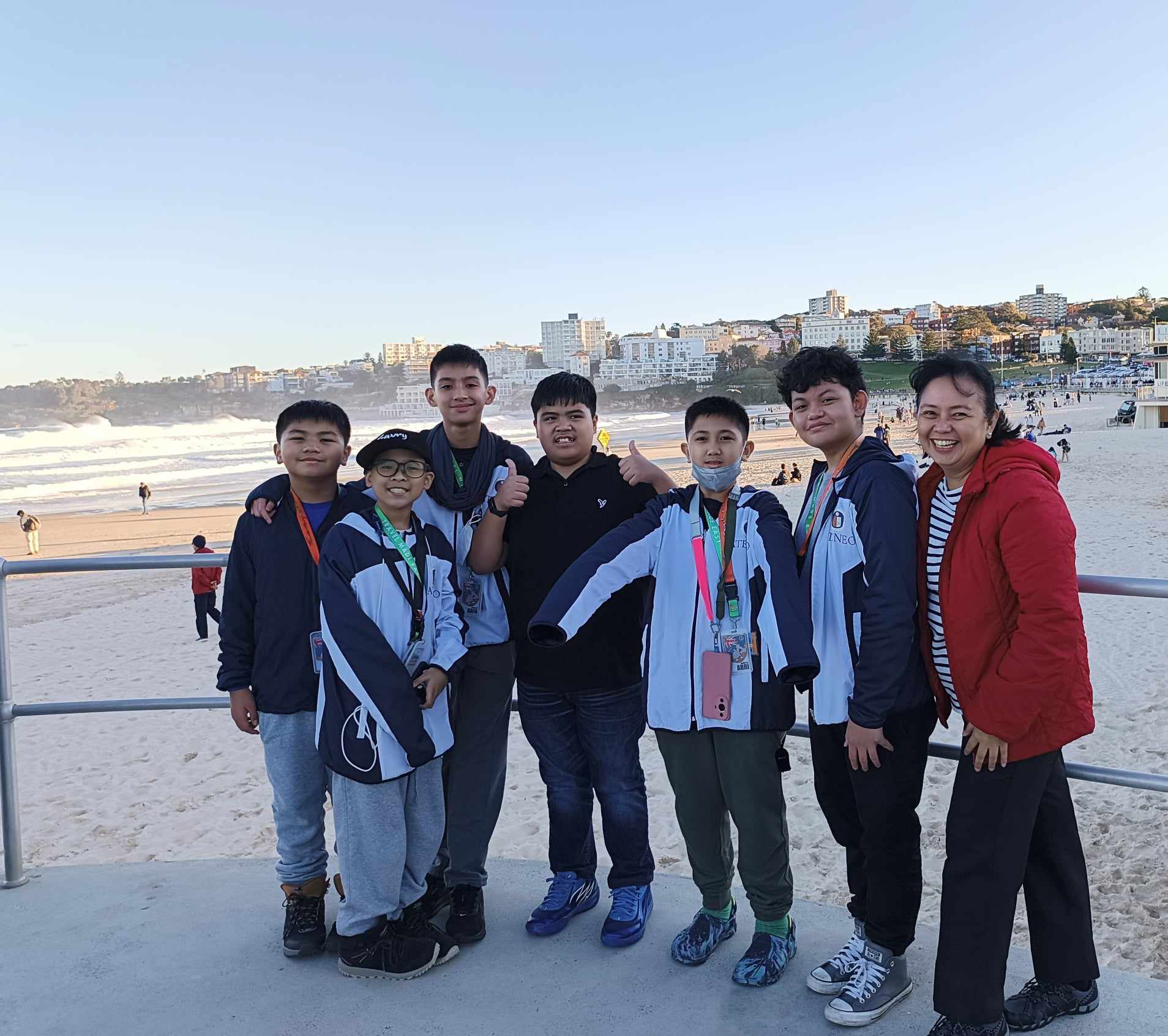 (L-R) Rav Vergara, Gavry Contreras, Rafa Alfonso, Cedie Umoquit, Arri Sazon, Jacob Castillo and Mrs. Penny Llanera at Bondi Beach 