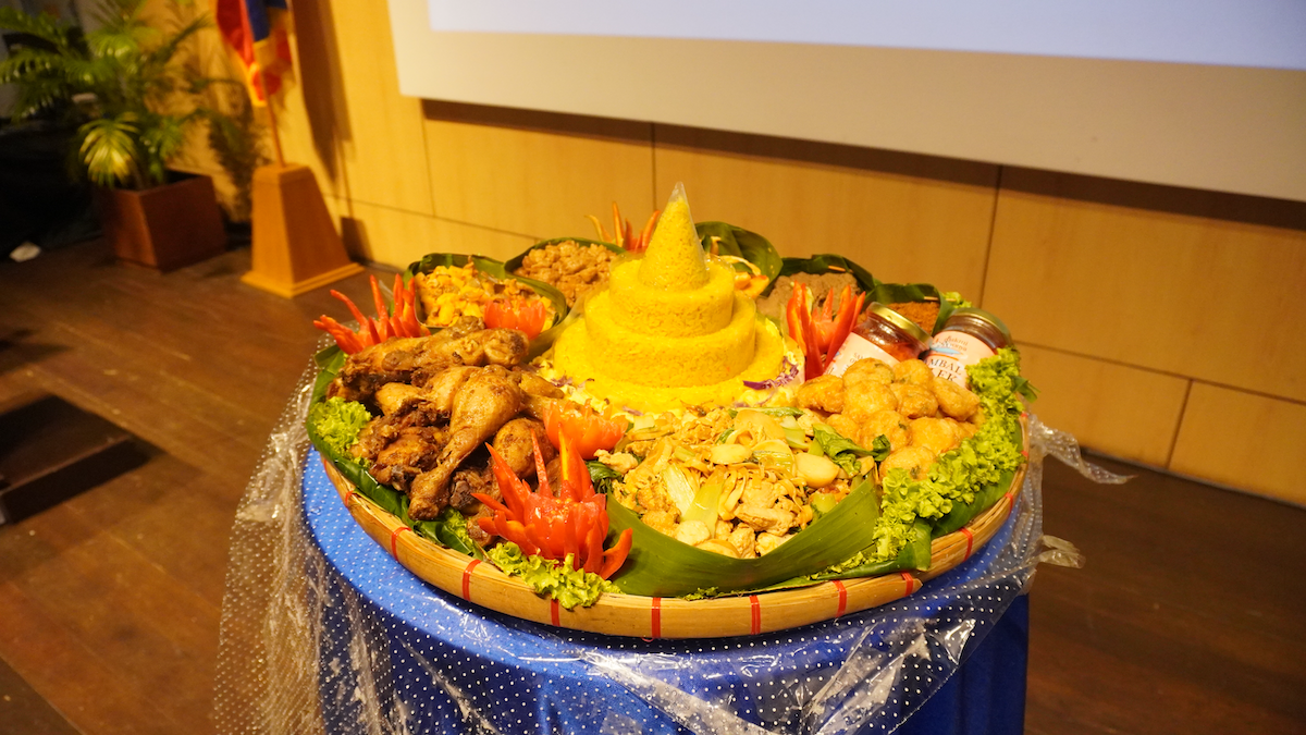 Nasi Tumpeng