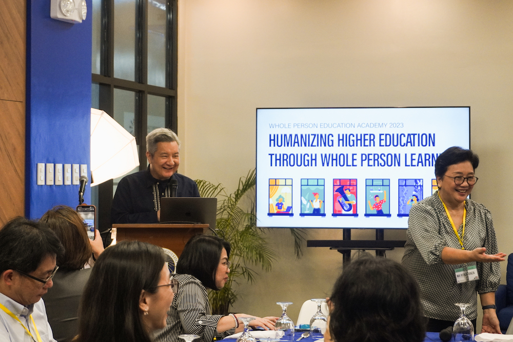 Fr Roberto C Yap SJ at the opening dinner for the course’s in-person component.