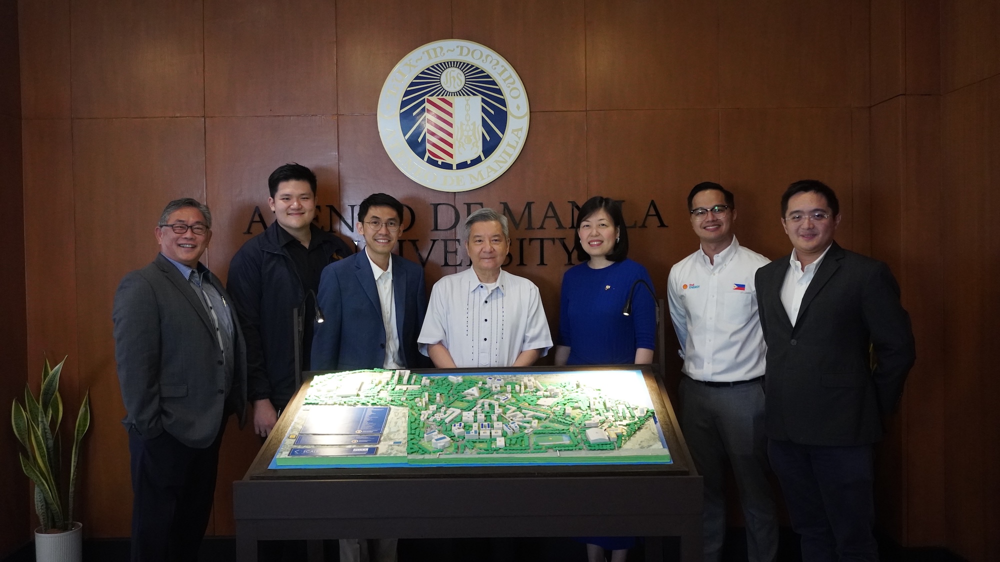 Representatives of Ateneo, SolX, and Shell Energy Philippines at the supply agreement signing