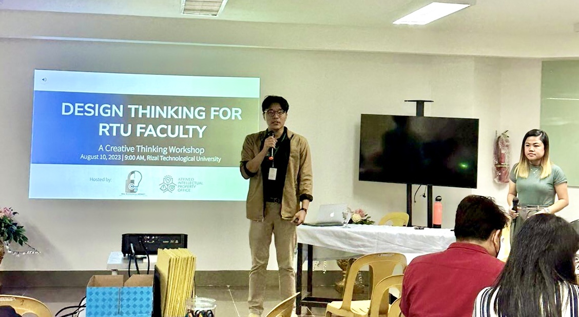 Mr Steve Chaves and Ms Mariela Alcaparas facilitating the workshop