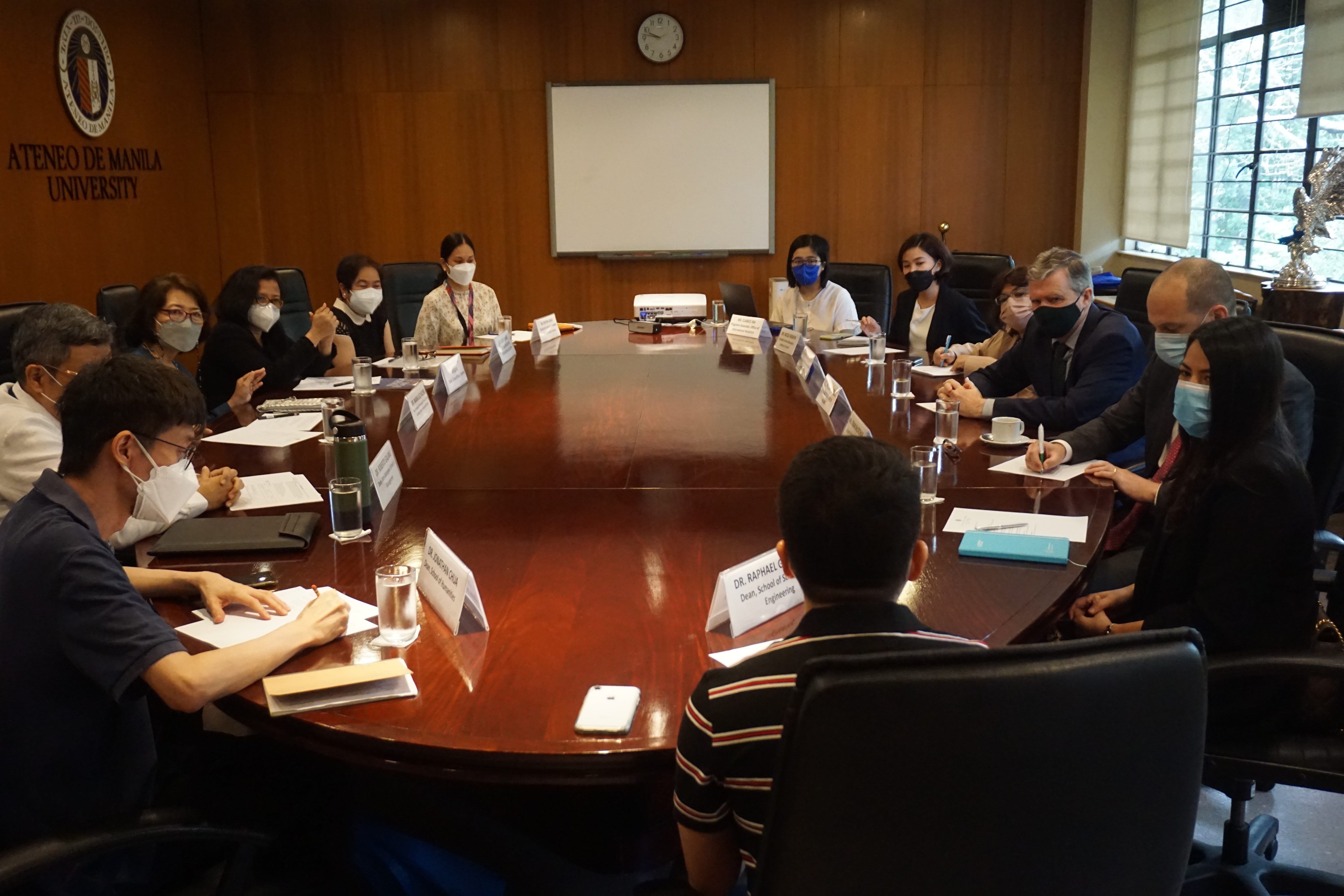 Irish ambassador to the Philippines visits Ateneo