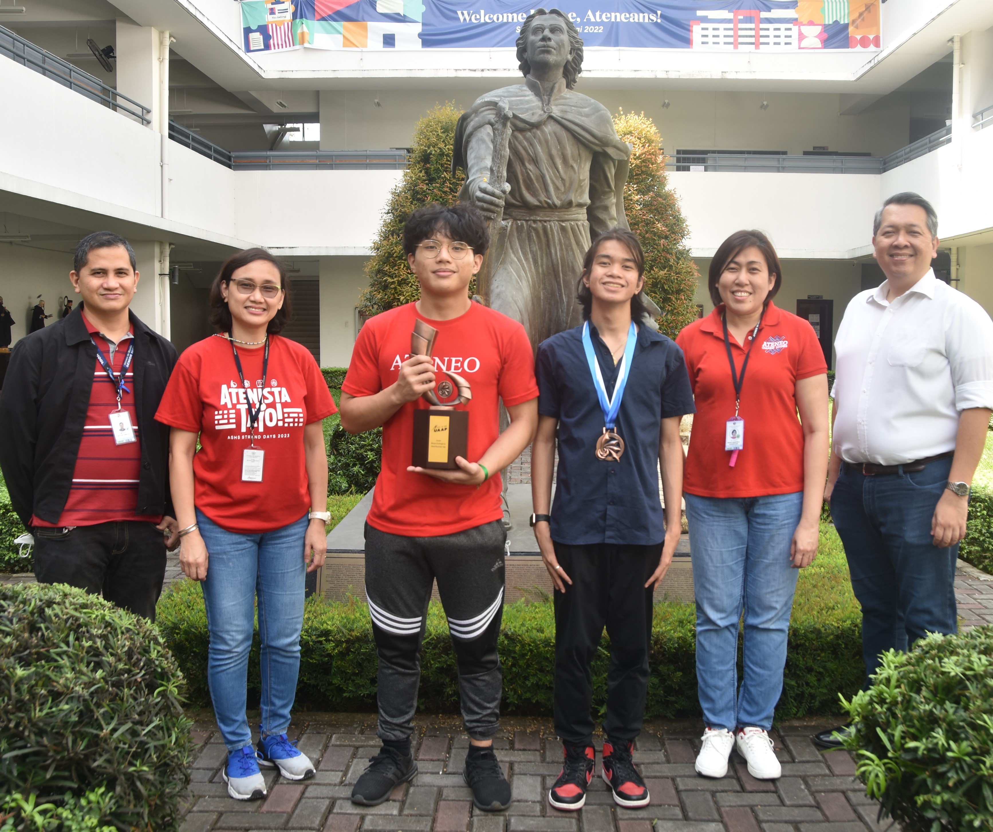 (L-R) Javy Fabello, Czel Lacson, Aldwyn Thor, Malaya Mamaril, Jen Concepcion, Noel Miranda