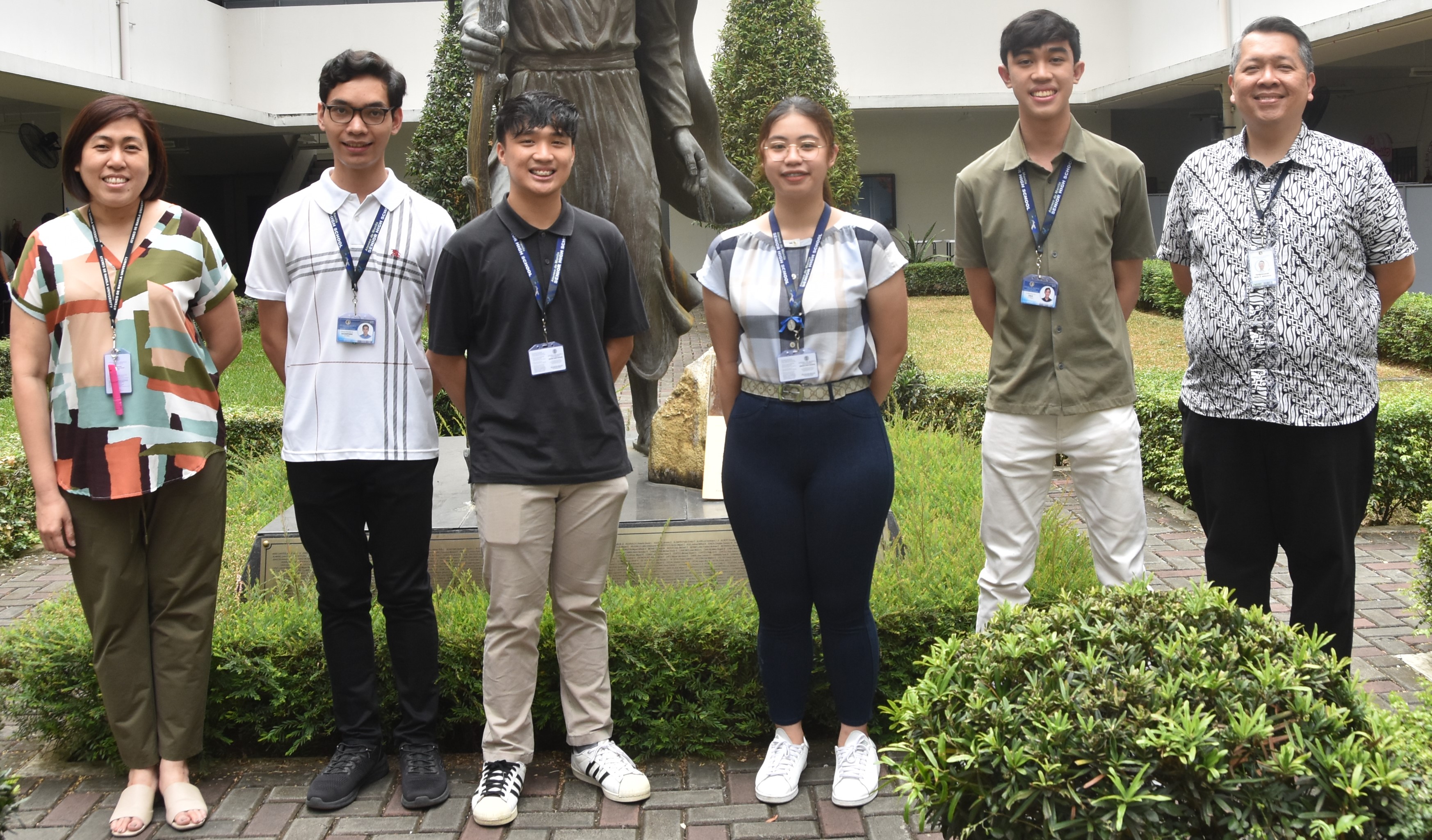 (L-R) Jen Concepcion, Van Alcantara, Rency Tiongson, Darlene Amante, Third Cruz, Noel Miranda