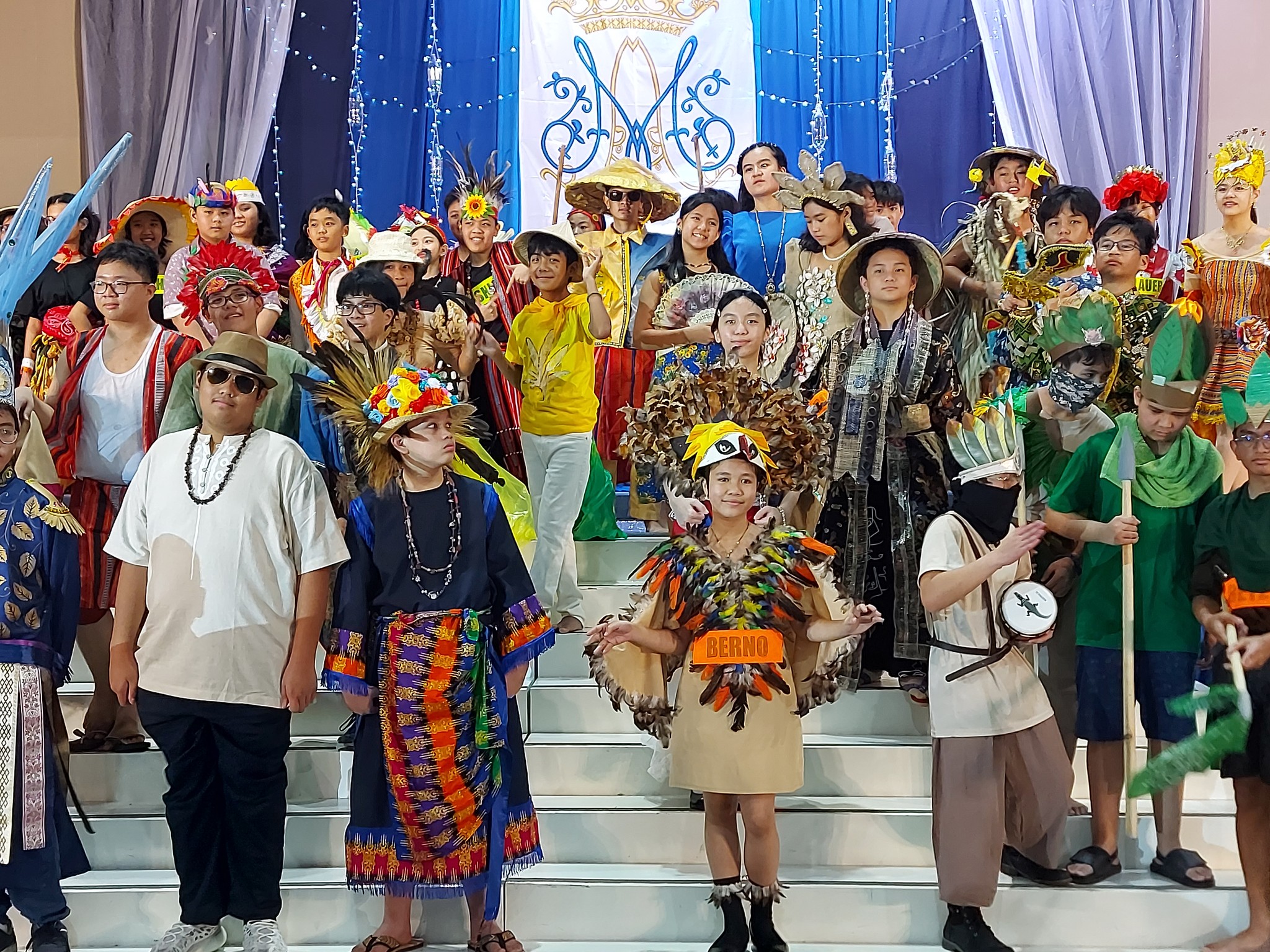 Students in Filipino costumes for "Parada ng mga Sikat"