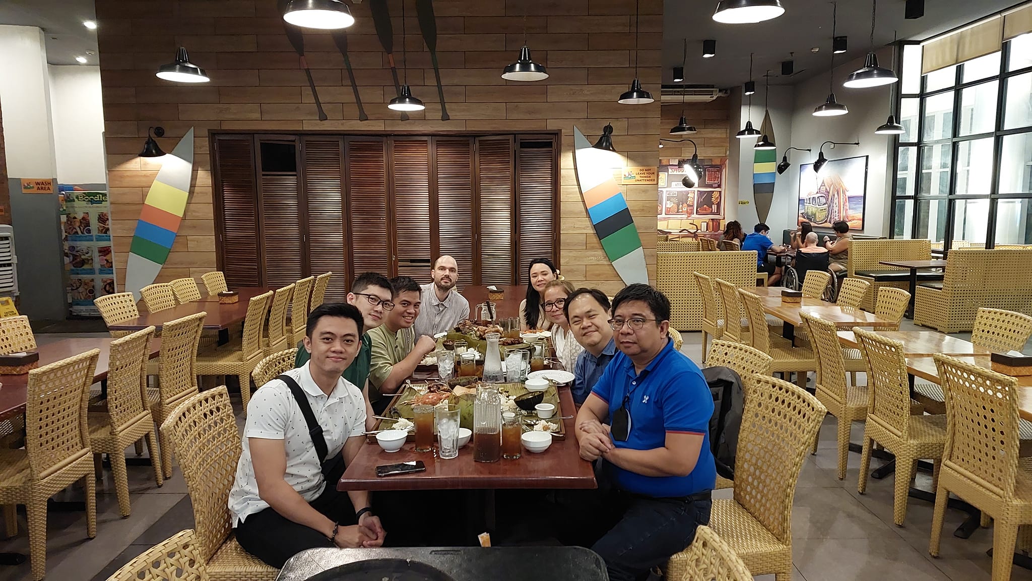 QMIT Faculty with Henry Bartelet of DynaMundo