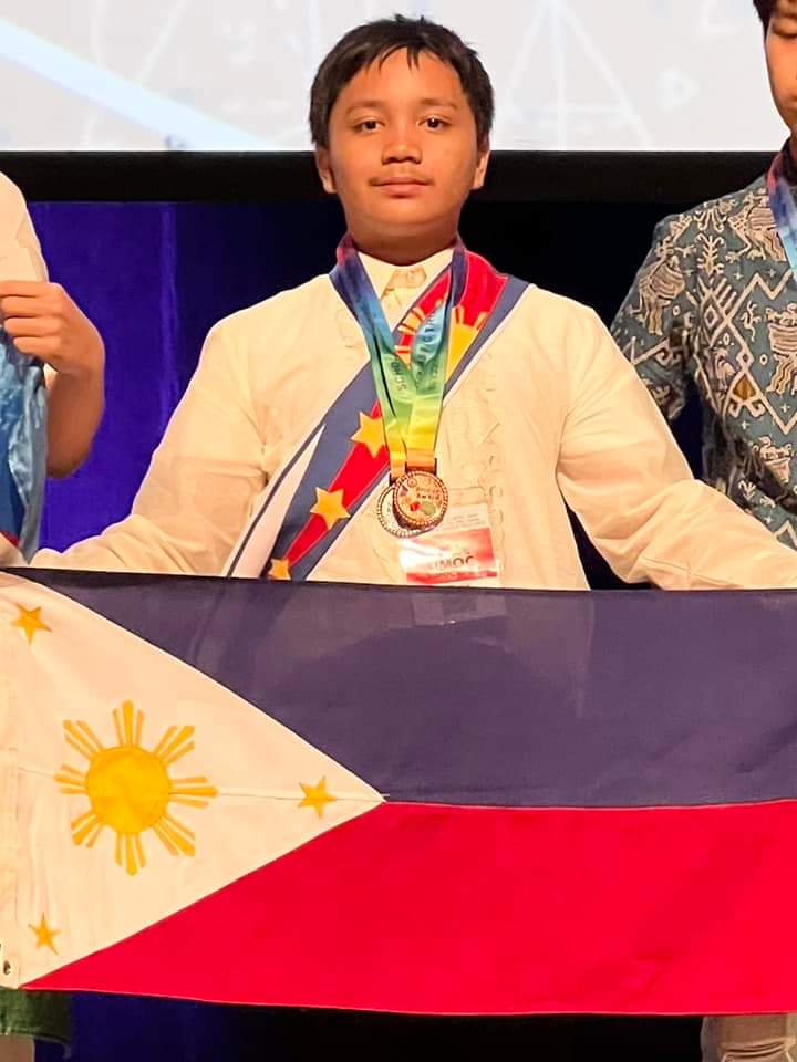 Joaquin Jobog during the SIMOC awarding ceremony 