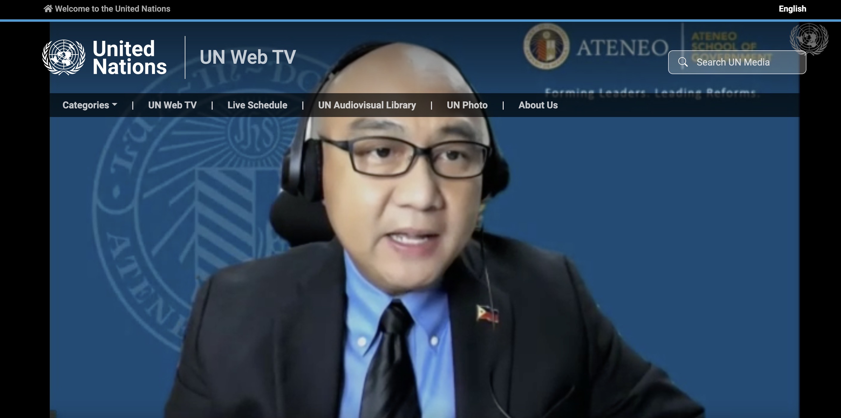 Dean Ronald U. Mendoza delivers his comments during the UN-CEPA session..