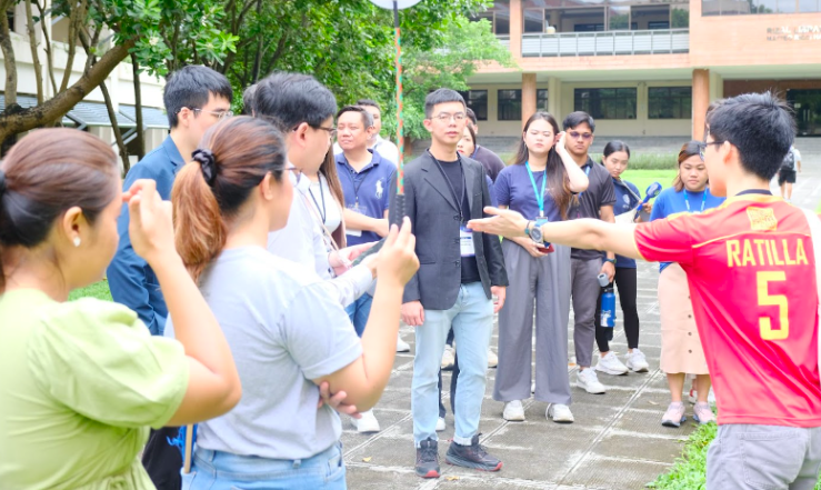 Sustainability Walk with AIS