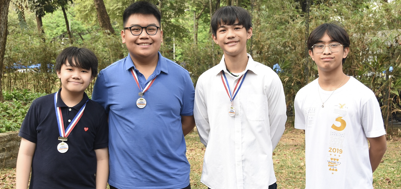 (L-R) JHS team category finalists Ethan So, Trystan Gomez, Wackyboy Buenaventura and Adrian Rodulfo