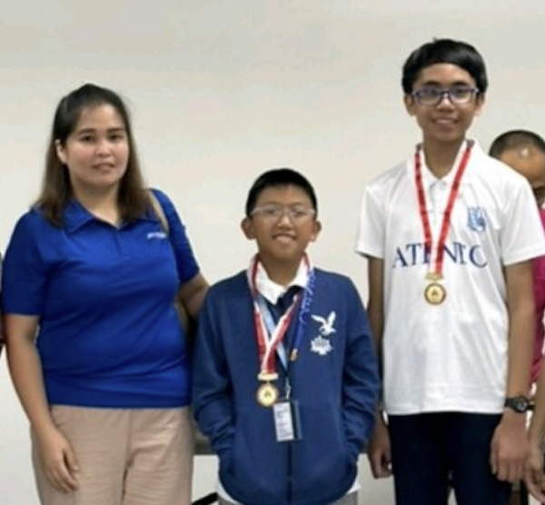 (L-R) Coach Joann Toledo-Datu, Chio Lainez, Thad Manuel