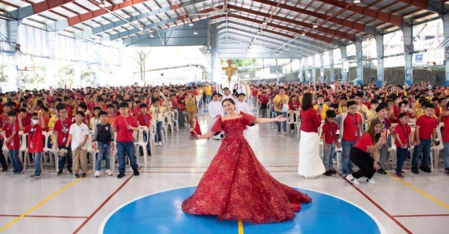Mrs. Darcy Sese dancing as our Sinulog Queen for this SY.