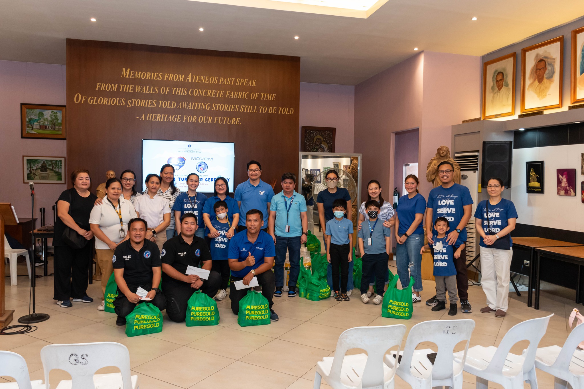 Members of the Kinder family share their blessings with our school community’s helpers