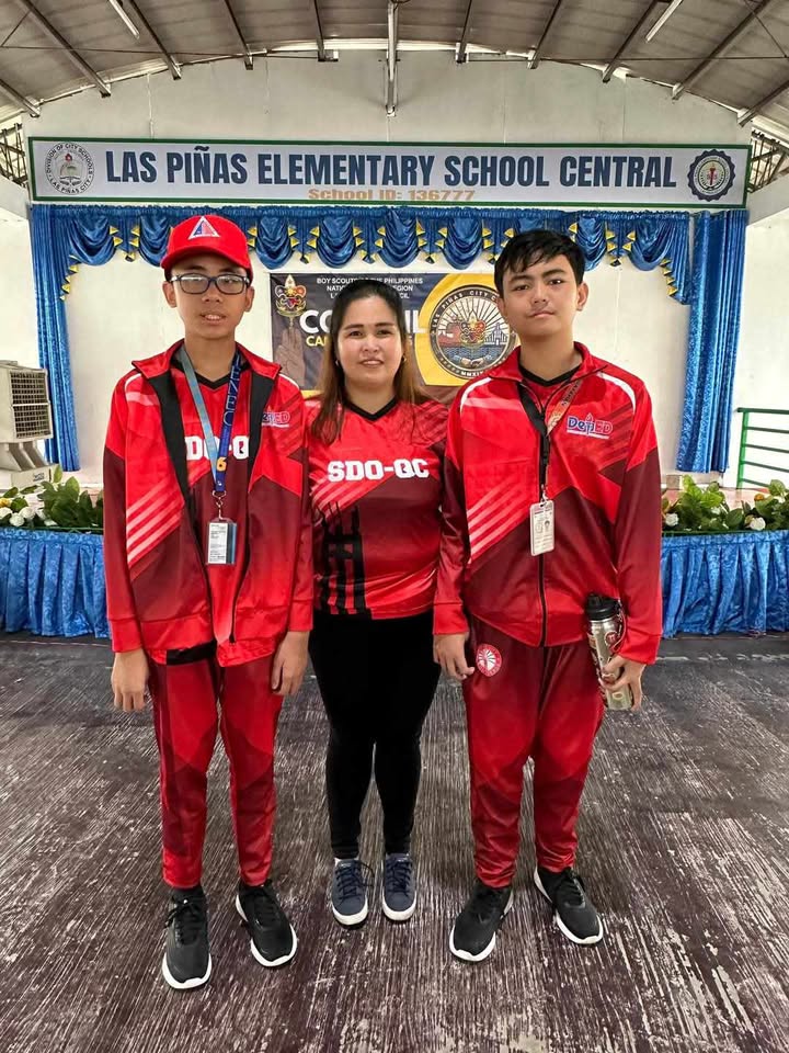 (L-R) Thad Manuel, WNM Joann Datu, Runhigh Instrella