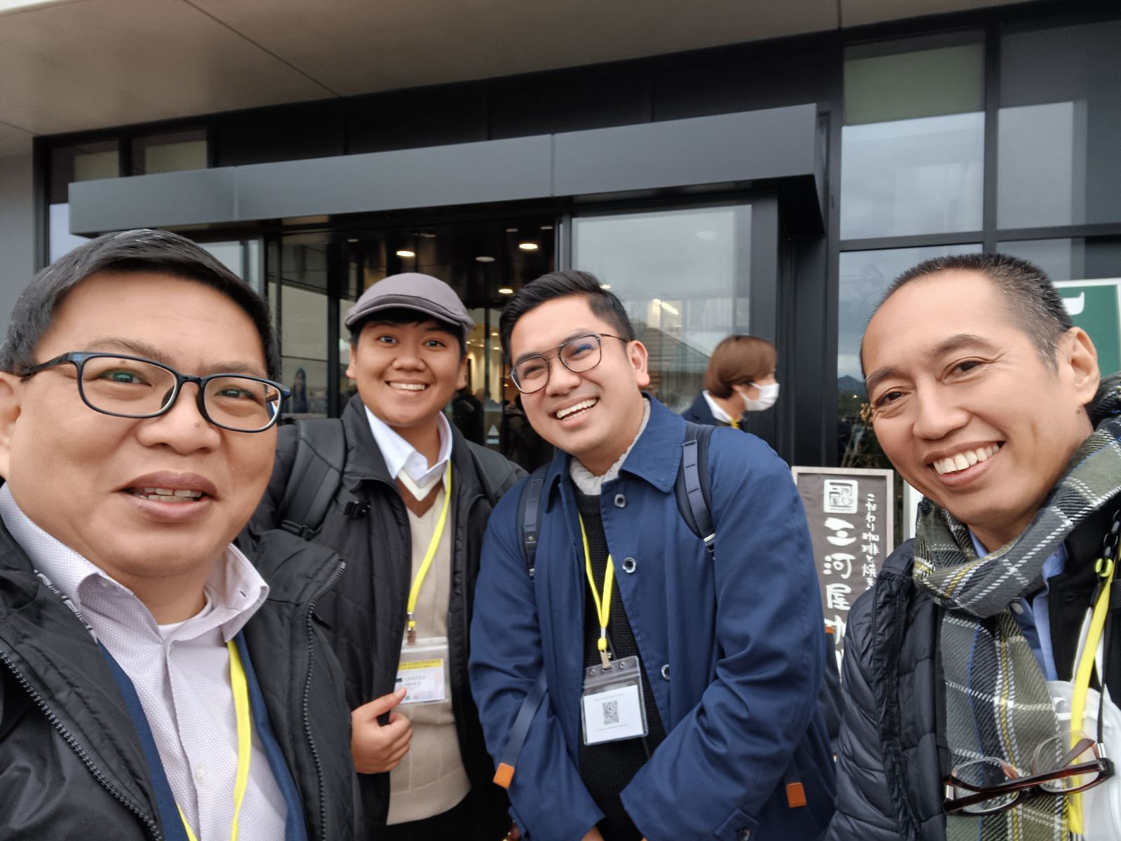 Dr. Alvin Ang (left-most) and Mr. Joselito T. Sescon (right-most) meeting with other Filipino Professionals the NERPS 2024 Conference