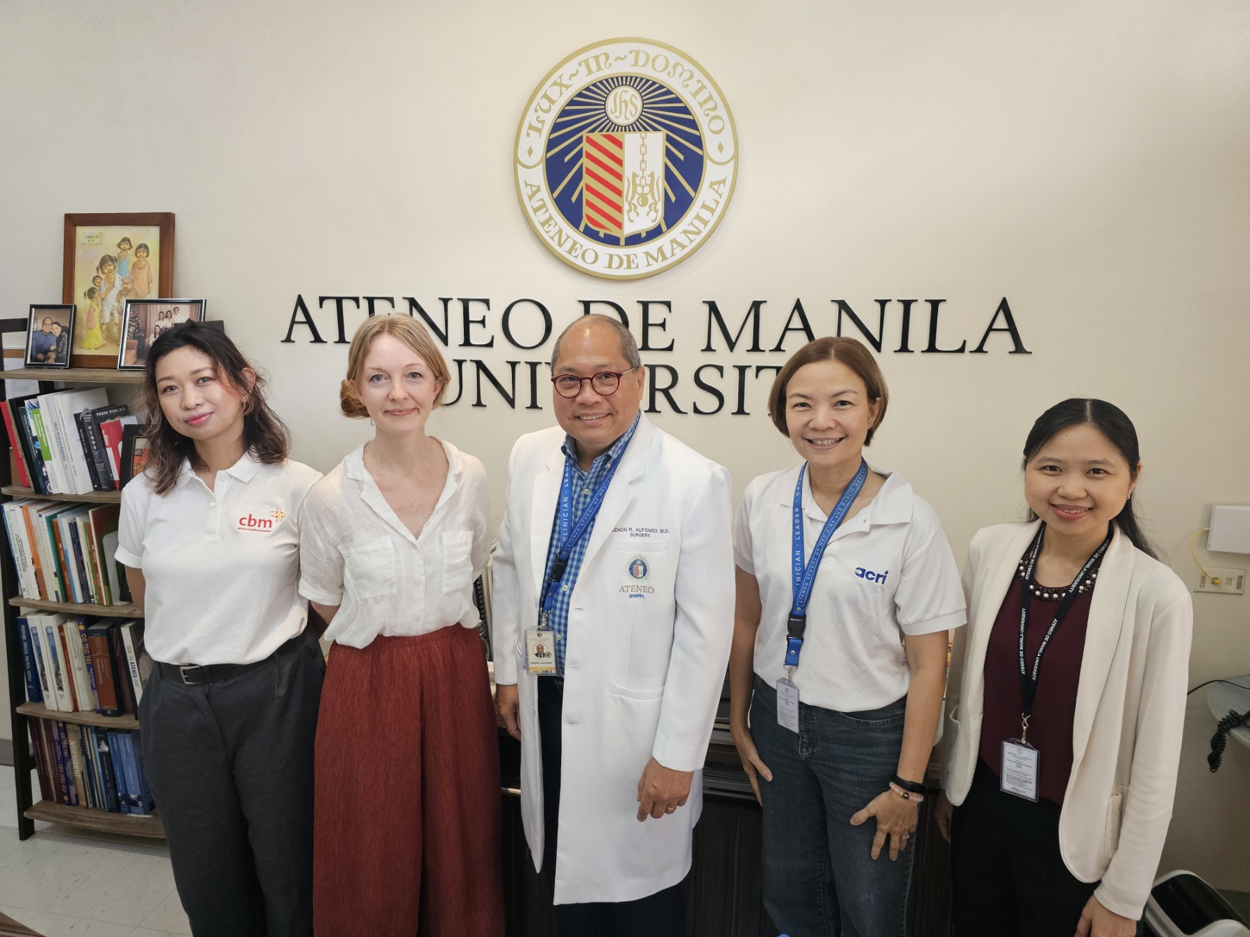 A photo of the meeting between Sucelle Deacosta, program coordinator of CBM Global; Teresa Lawler of CBM Australia; Dr. Dodie Alfonso, Dean of Ateneo School of Medicine and Public Health; Dr. Lourdes ‘Tippy’ Tanchanco of ACRI; and Dr. Angel Dy of ACRI.
