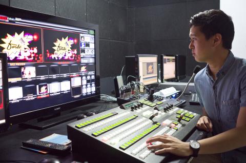 ELJ-CMC communication studio production