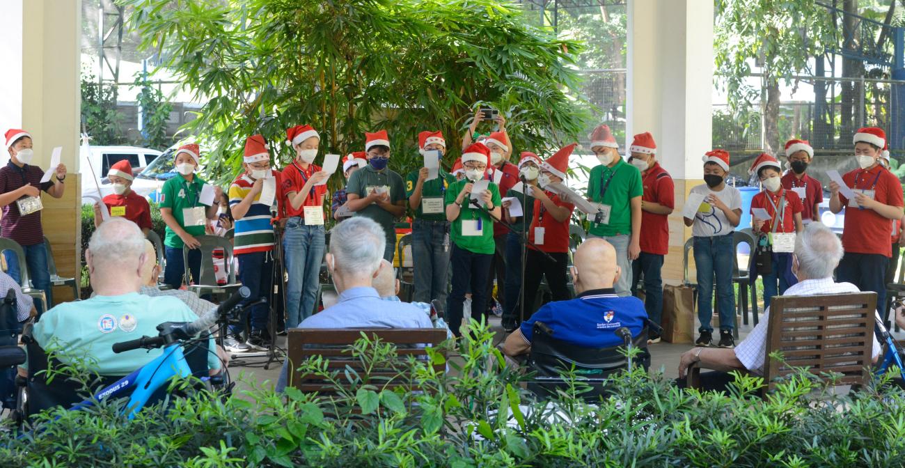 A Visit to Lolo Jesuits