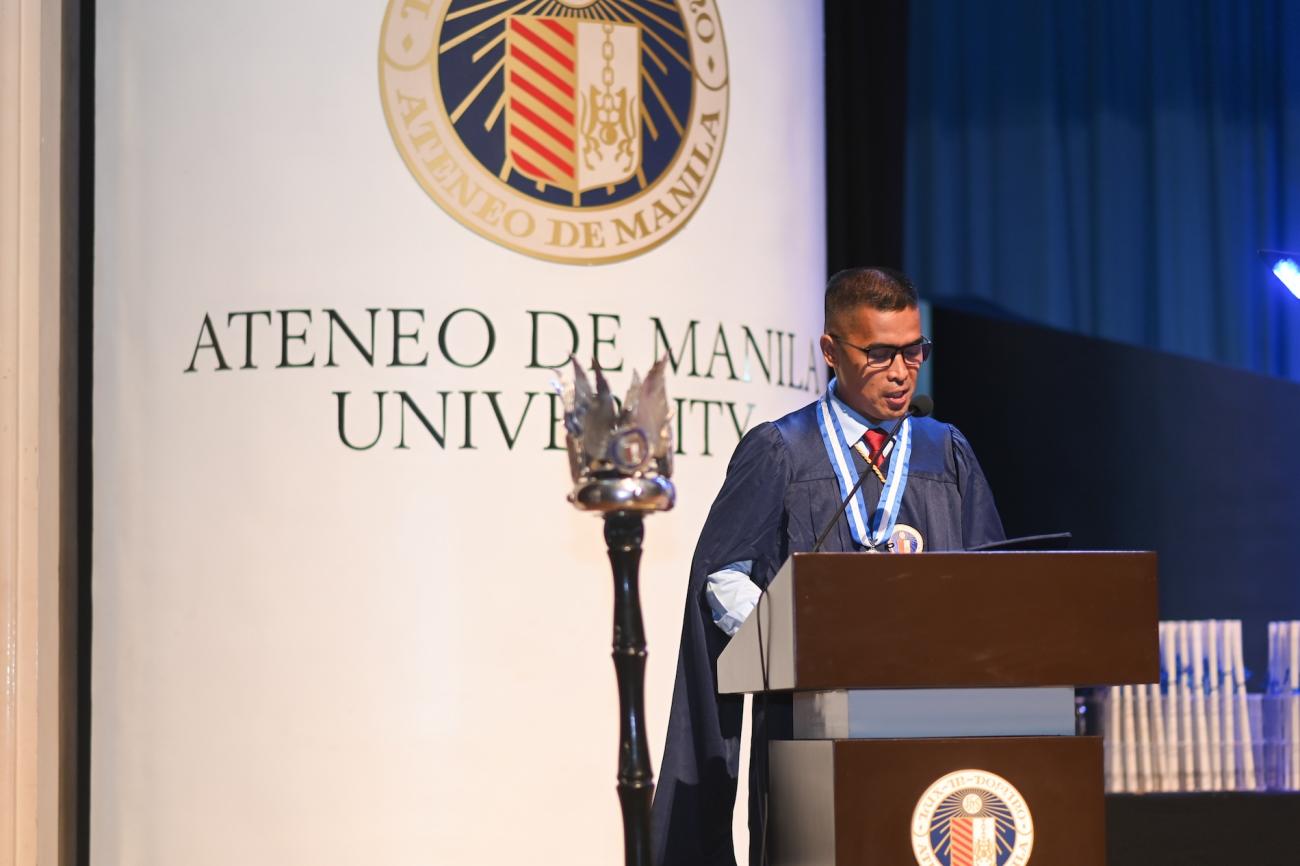 LT COL DOMINGO delivers his valedictory address.