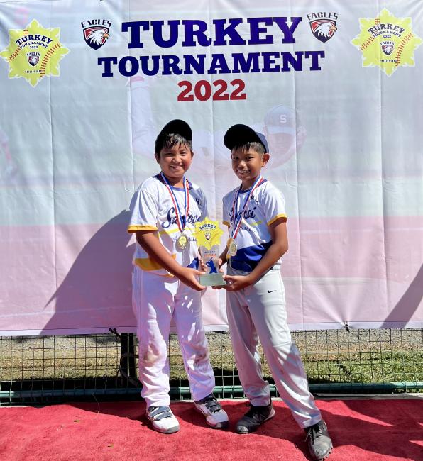 Eliam Mojica (left) and Joshua Gonzalez 
