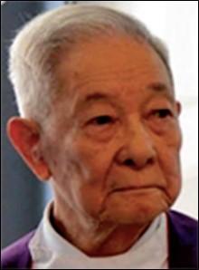 Fr Catalino Arevalo SJ