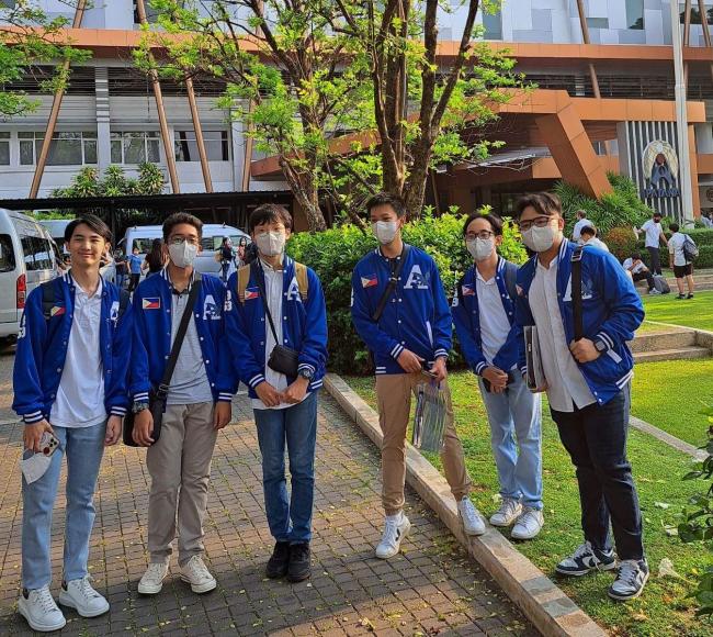 (L-R) Sean Go, Sian Trasmontero, Daniel Park, Jesu Manzano, Renzu Santos, EJ Porta in Bangkok Patana School 