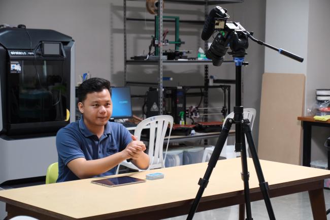 Jeremy C. De Leon, founder of Jeremake