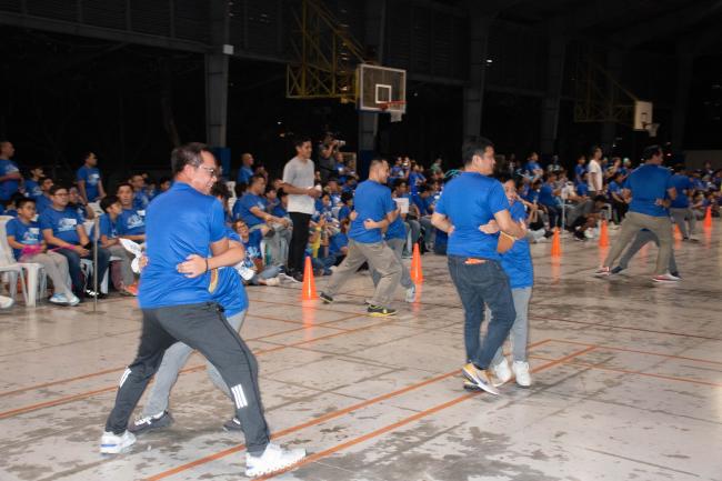 A truly "5bulous" night for Grade 5 boys and their dads 