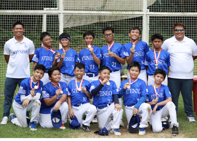 The AGS Bronco Baseball Varsity Team 