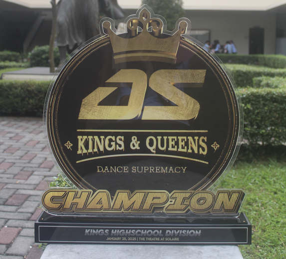 IndAK's trophy for DS 2025 High School Kings 