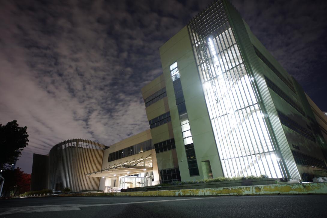 Arete at night Dec 2021